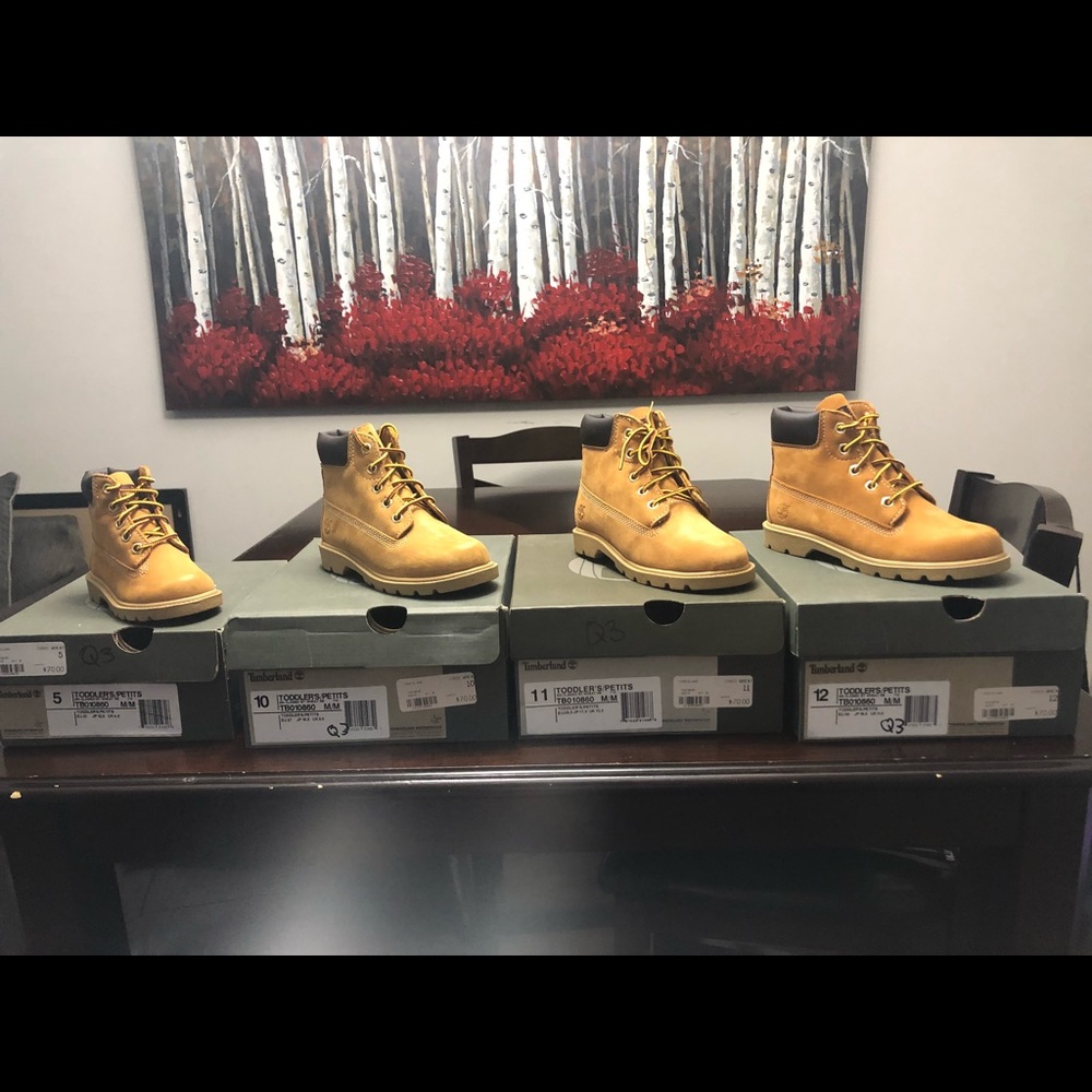 Timbs sz 5, 10, 11 & 1 sz toddlers in blk.